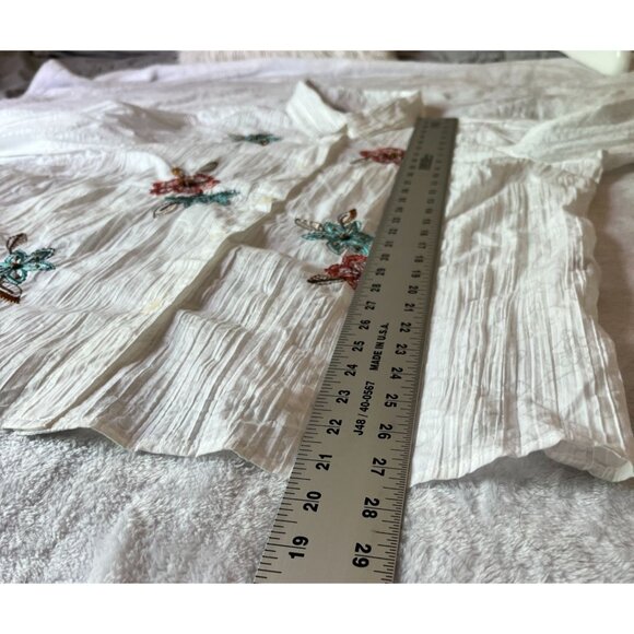 Alfred Dunner Womens Floral Embroidered White Button-Up Blouse Size 16 Casual - Picture 7 of 9